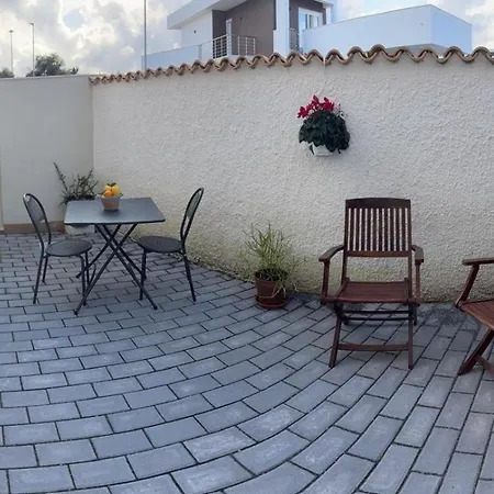 Holidays House Il Carrubo *
