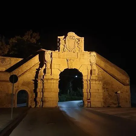 Holidays House Il Carrubo بيت للعطل أوغوستا