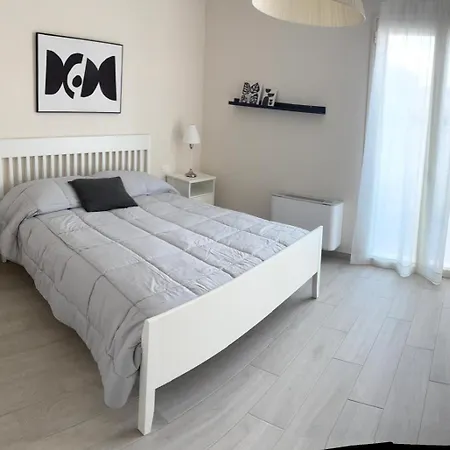 Holidays House Il Carrubo * أوغوستا